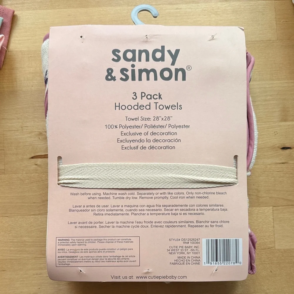 Sandy & Simon Floral Hooded Towels